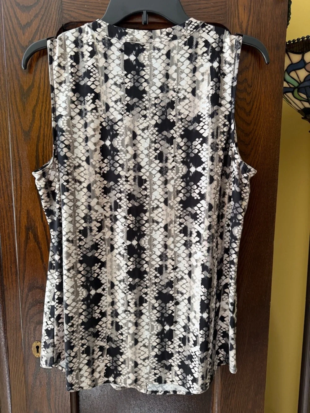 INC International Concepts Black and Cream Snake-Print Sleeveless Top - Picture 4 of 8